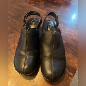 b.o.c Black Leather Slingback Clogs size 8
